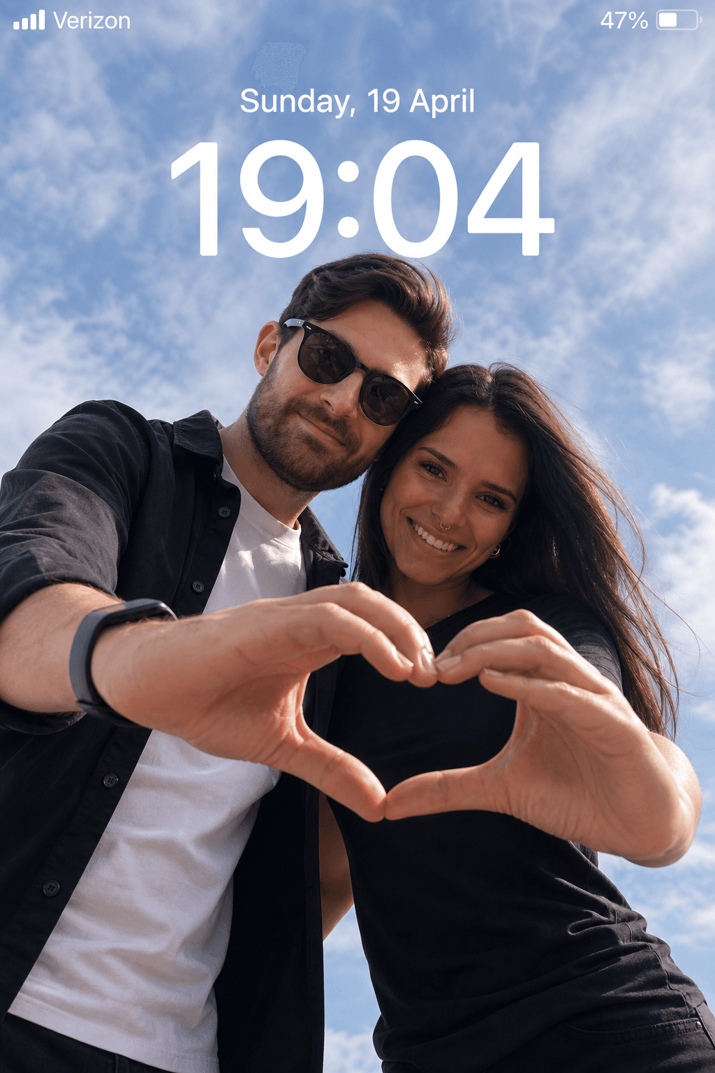 Couple Lockscreen Heart Selfie